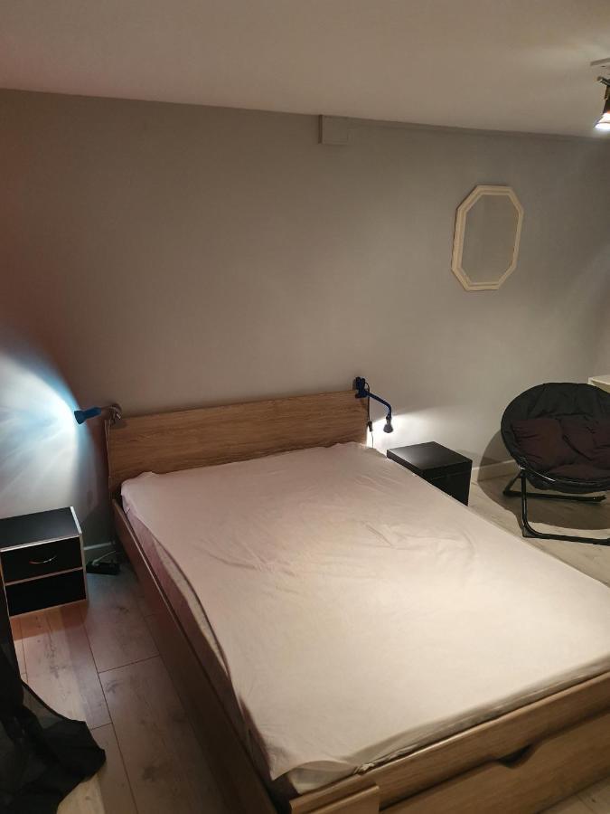 Apartamento T2 en rez de jardin de maison, avec piscine privée, draps et serviettes de toilette non fournis Argelès-sur-Mer Exterior foto
